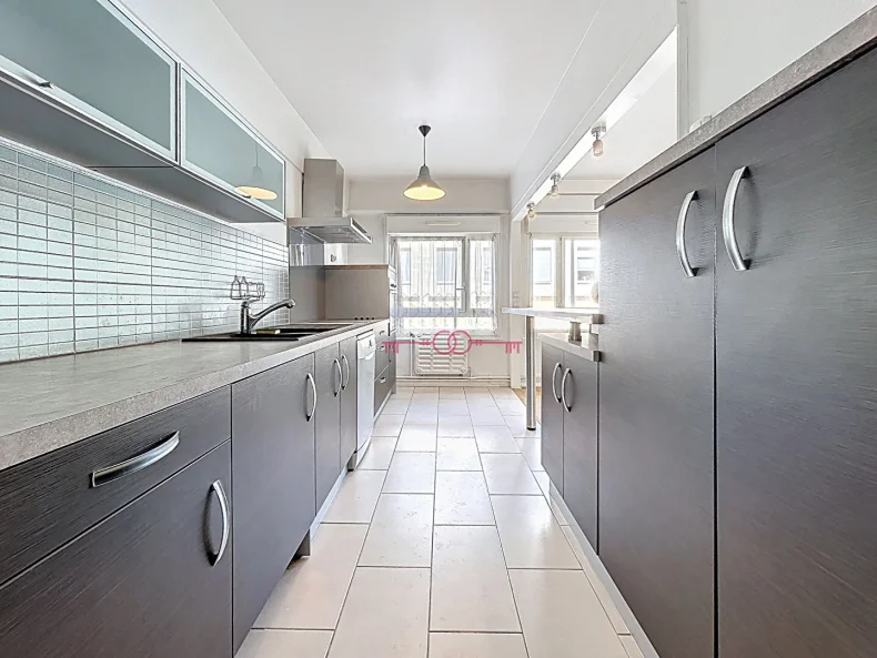 Appartement 4 pièces à Reims - photo 1