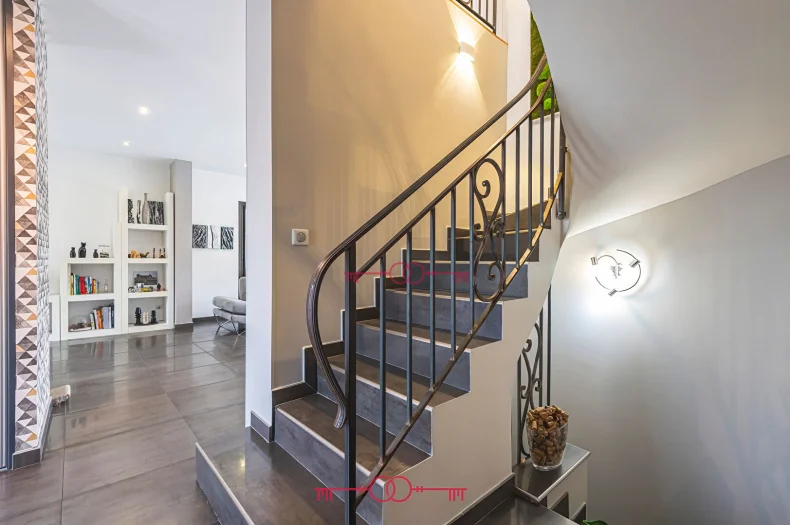 Maison 8 pièces à Champigny - photo 2