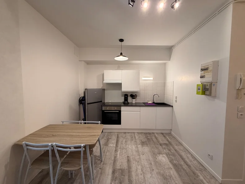 Appartement 2 pièces à Reims - photo 2