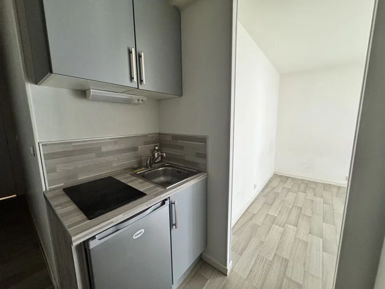 Appartement 1 pièces à Reims - photo 2