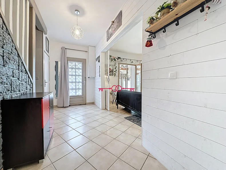 Maison 4 pièces à Courcy - photo 1