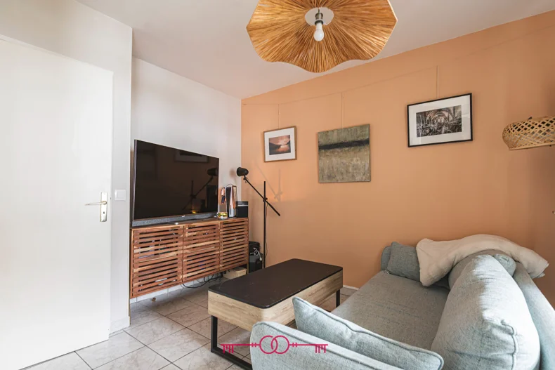 Appartement 4 pièces à Reims - photo 2