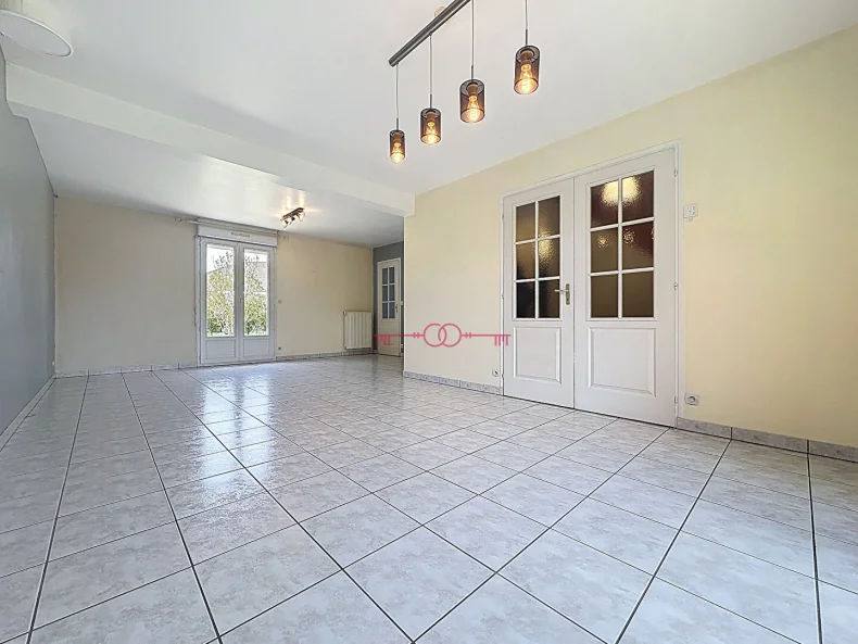 Maison 6 pièces à Muizon - photo 2