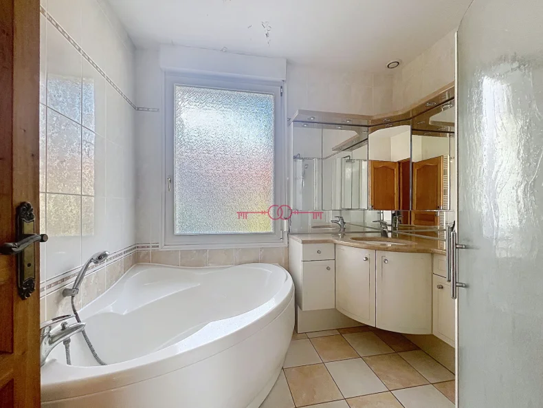 Maison 6 pièces à Merfy - photo 4