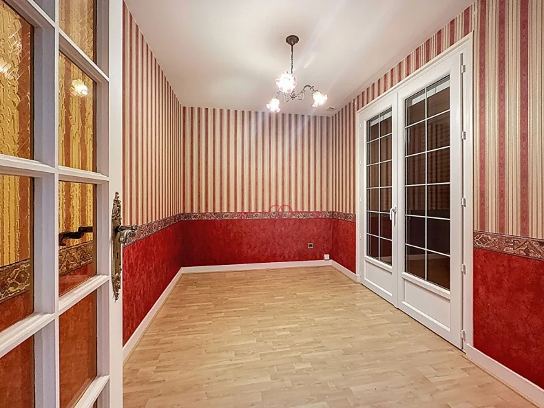 Maison 6 pièces à La neuville au pont - photo 1