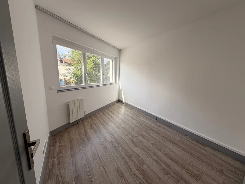 Appartement 1 pièces à Reims - photo 2