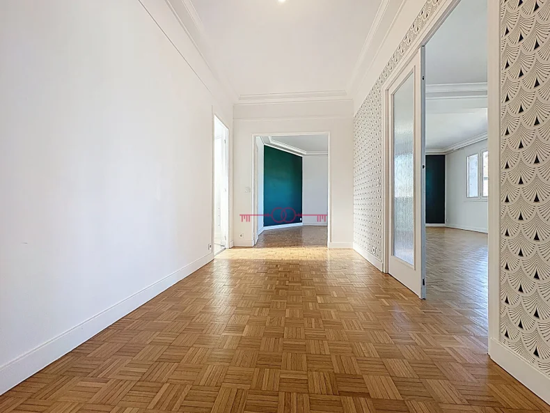 Appartement 4 pièces à Reims - photo 2