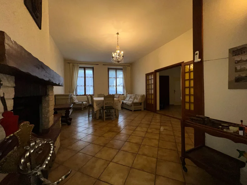 Maison 7 pièces à Pontfaverger moronvilliers - photo 4