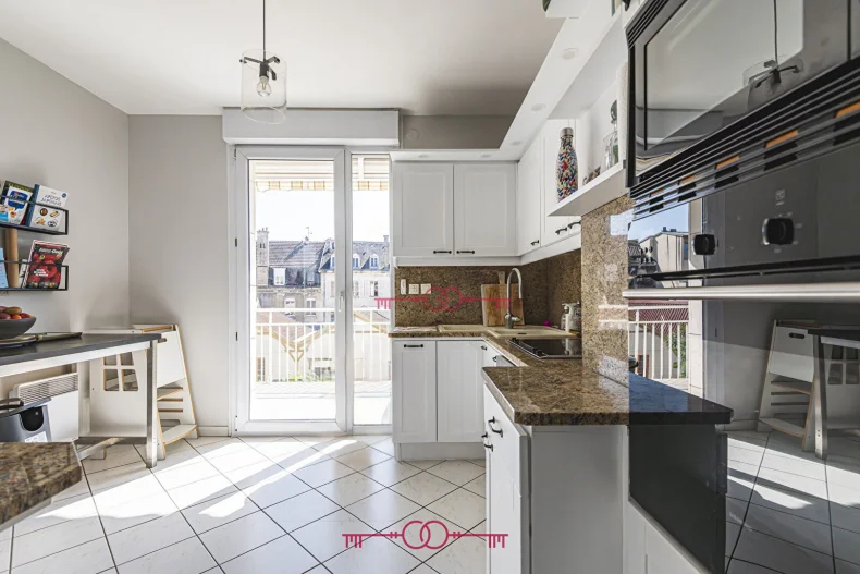 Appartement 4 pièces à Reims - photo 1