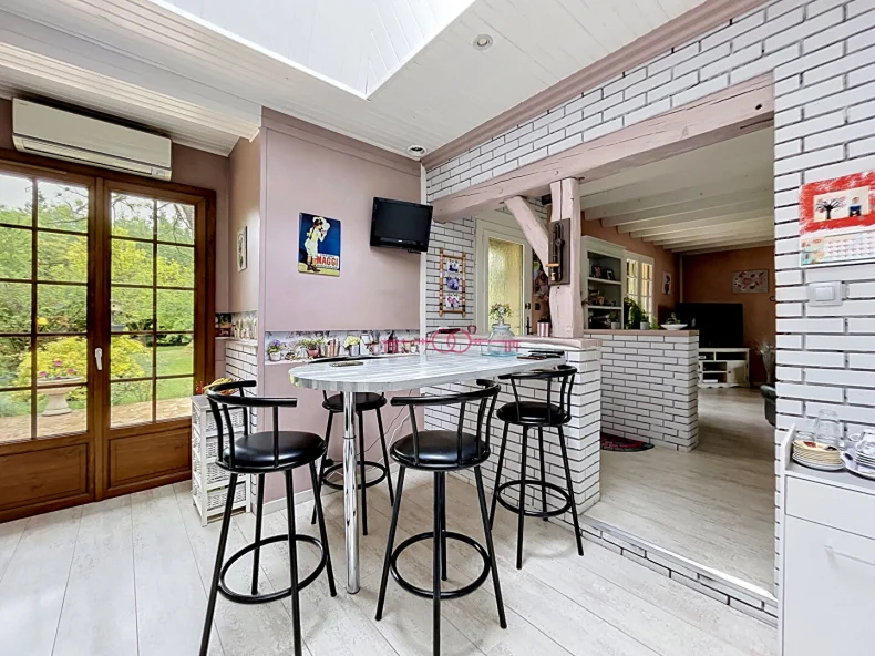 Maison 4 pièces à Ville sur tourbe - photo 2