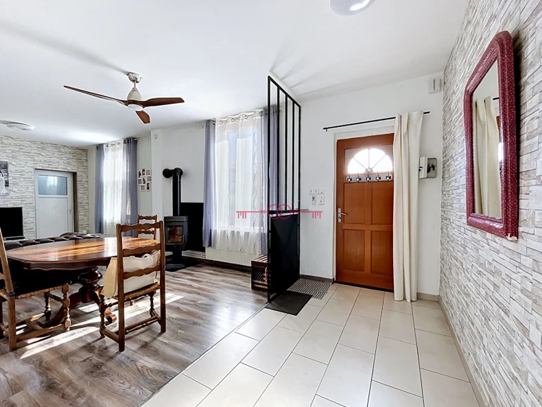Maison 6 pièces à Ville sur tourbe - photo 1