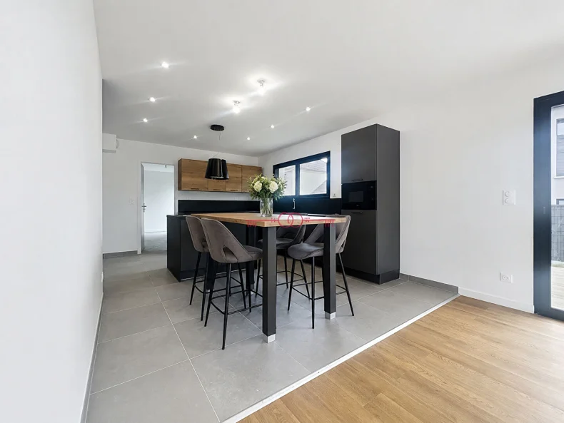 Maison 7 pièces à Champigny - photo 2