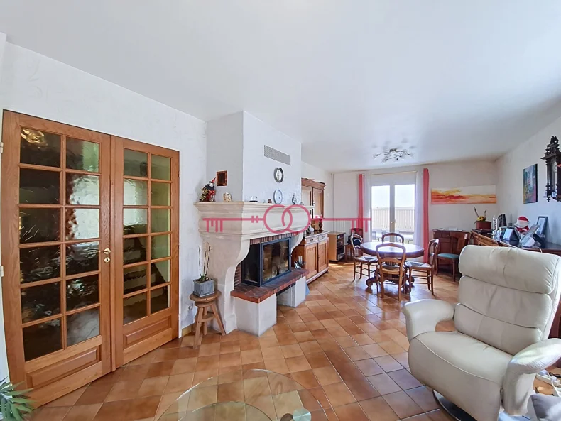 Maison 5 pièces à Sarry - photo 2