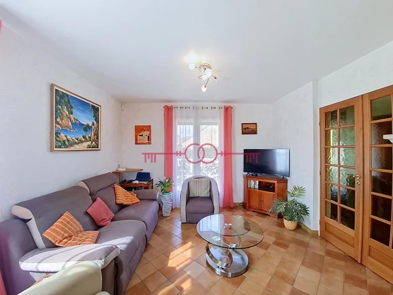 Maison 5 pièces à Sarry - photo 3