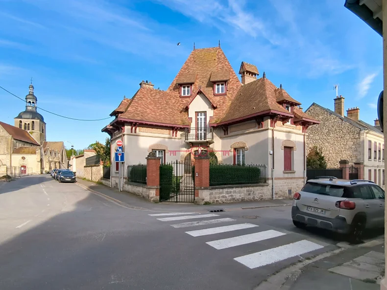 Maison 6 pièces à Fismes - photo 1