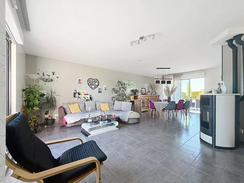 Maison 6 pièces à Bussy lettree - photo 2