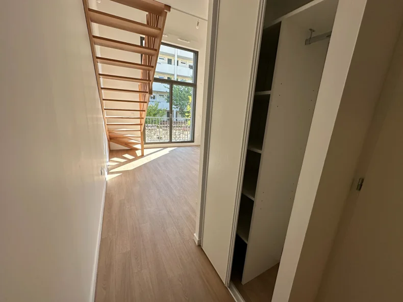 Appartement 1 pièces à Reims - photo 3