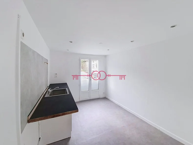 Appartement 5 pièces à Chalons en champagne - photo 2