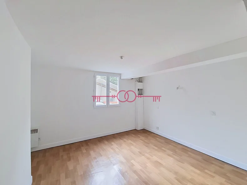 Appartement 5 pièces à Chalons en champagne - photo 4