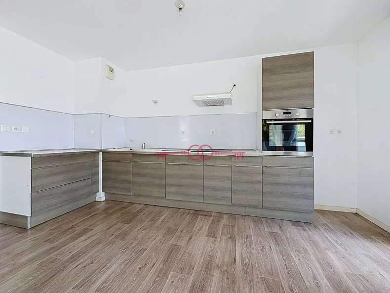 Appartement 4 pièces à Reims - photo 3