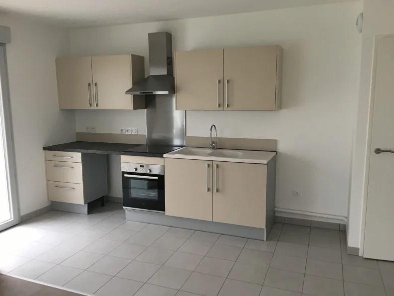 Appartement 3 pièces à Bezannes - photo 1