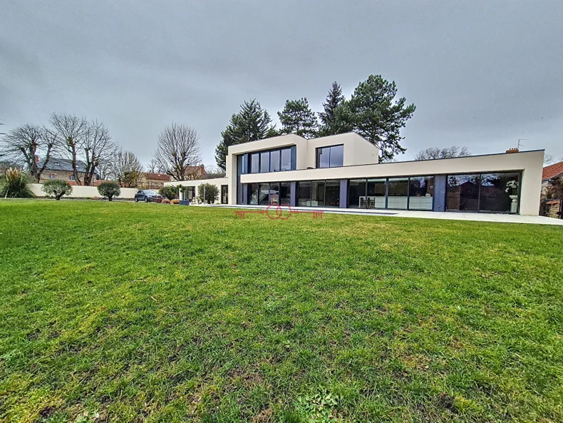 Maison 8 pièces à Gueux - photo 1