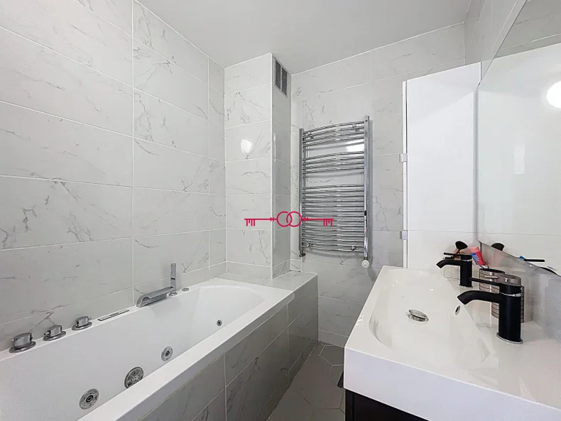 Appartement 5 pièces à Reims - photo 4