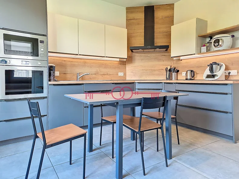 Maison 9 pièces à Gueux - photo 2
