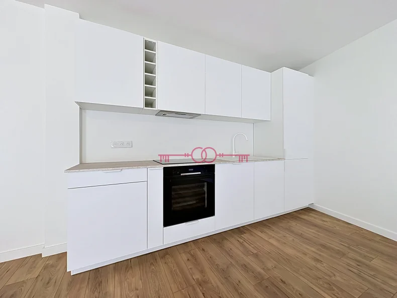 Appartement 4 pièces à Reims - photo 1