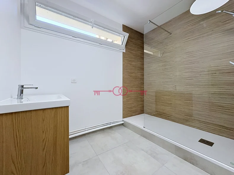 Appartement 4 pièces à Reims - photo 3