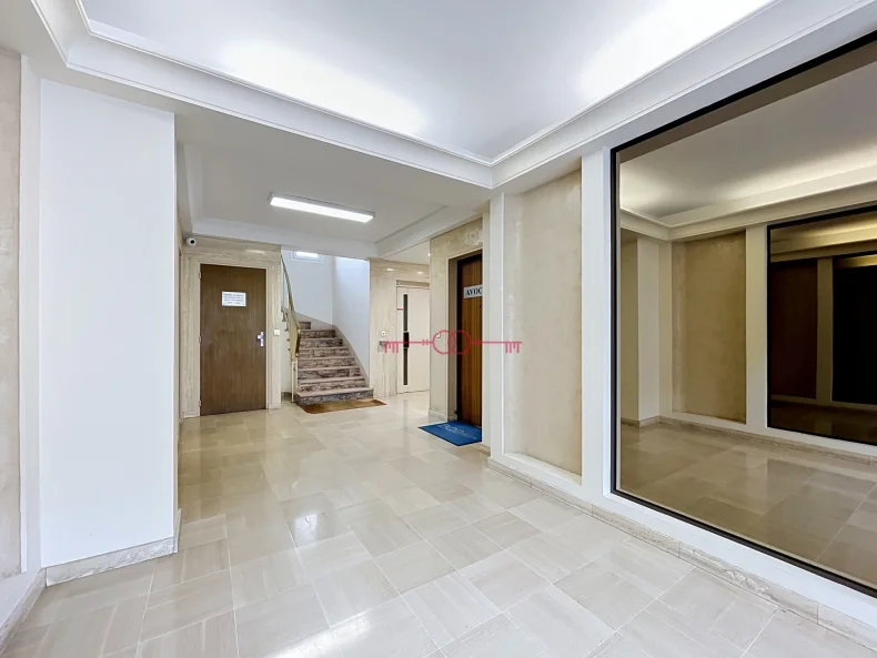 Appartement 4 pièces à Reims - photo 3