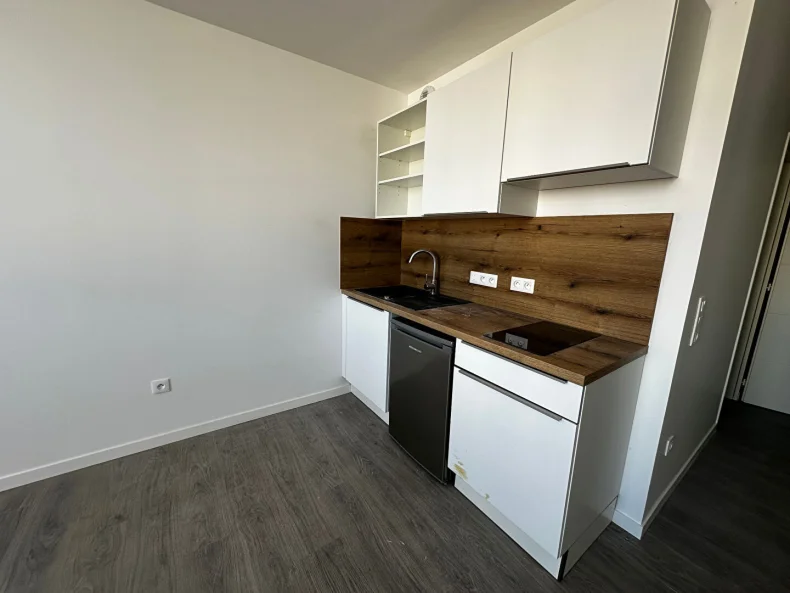 Appartement 1 pièces à Reims - photo 4