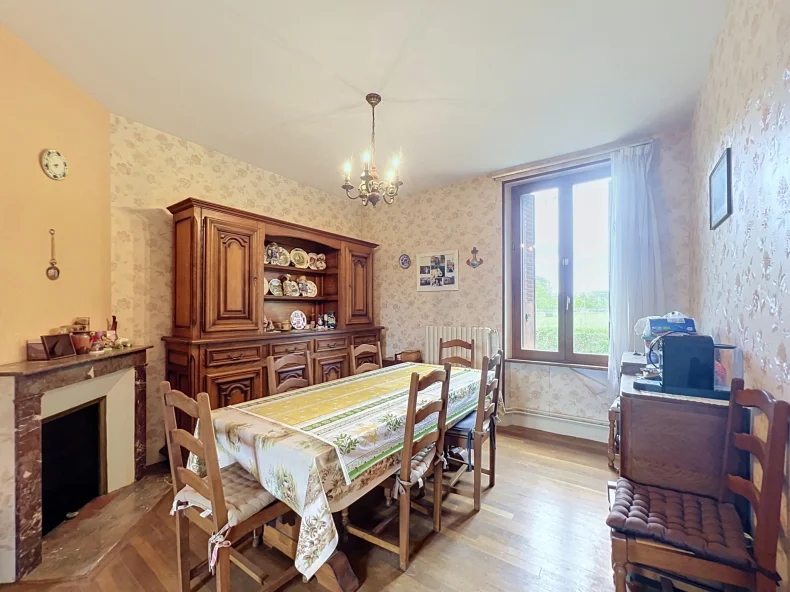 Maison 6 pièces à Vadenay - photo 1