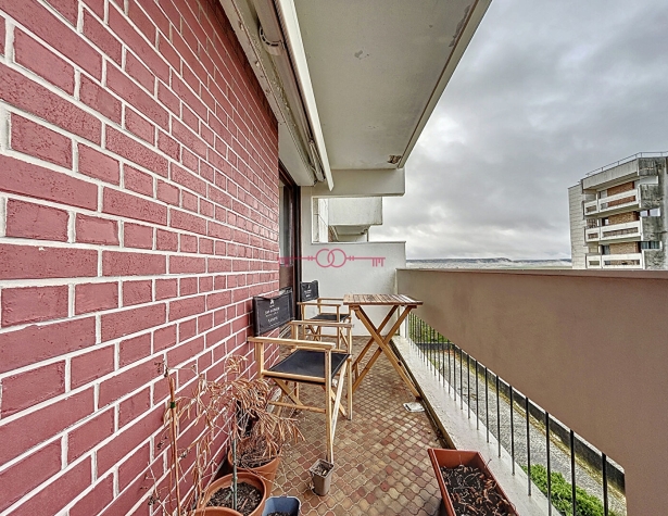 À VENDRE  - APPARTEMENT DE TYPE 2 - ÉPERNAY - photo 5