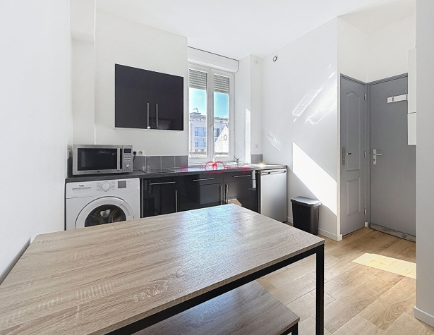 A VENDRE EN EXCLUSIVITE - APPARTEMENT STUDIO - SECTEUR GAMBETTA - photo 4