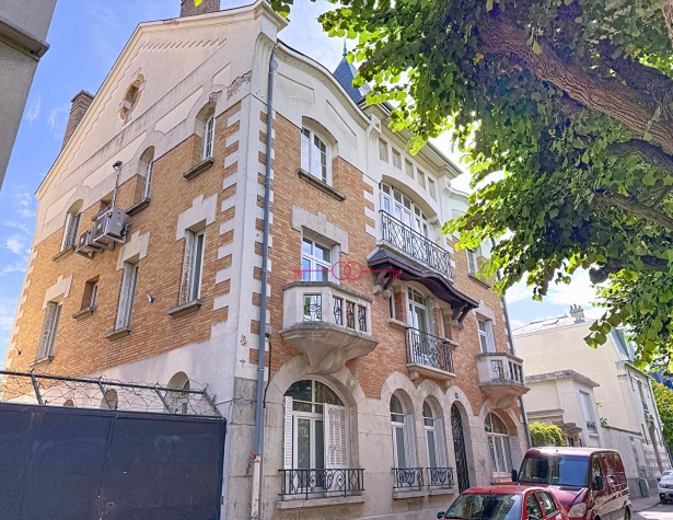 A VENDRE EN EXCLUSIVITE - IMMEUBLE CENTRE VILLE AVEC PARKINGS - photo 4