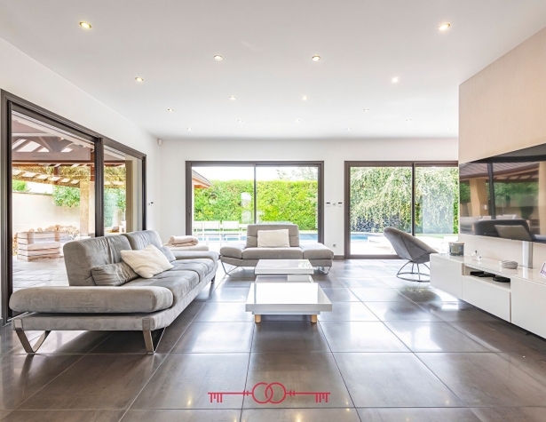 Maison Champigny 8 pièce(s)  180 m2 avec piscine - photo 5