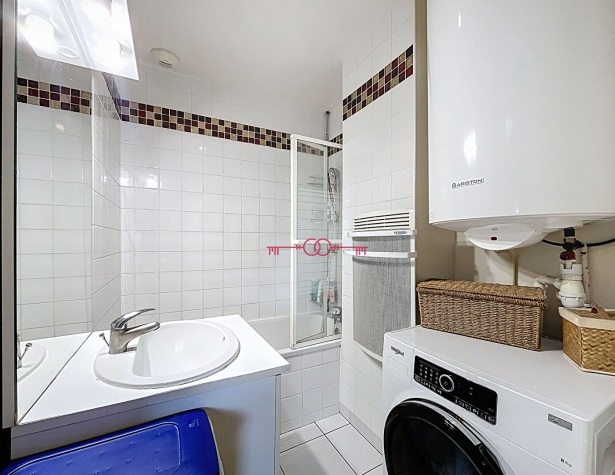 À Reims Courlancy / Martin Peller - Appartement 3 pièces et dernier étage avec ascenseur - photo 5