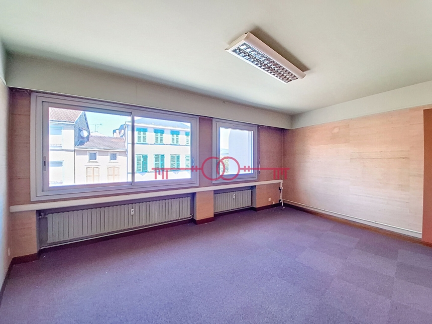 Appartement 5 pièces à Chalons en champagne - photo 3