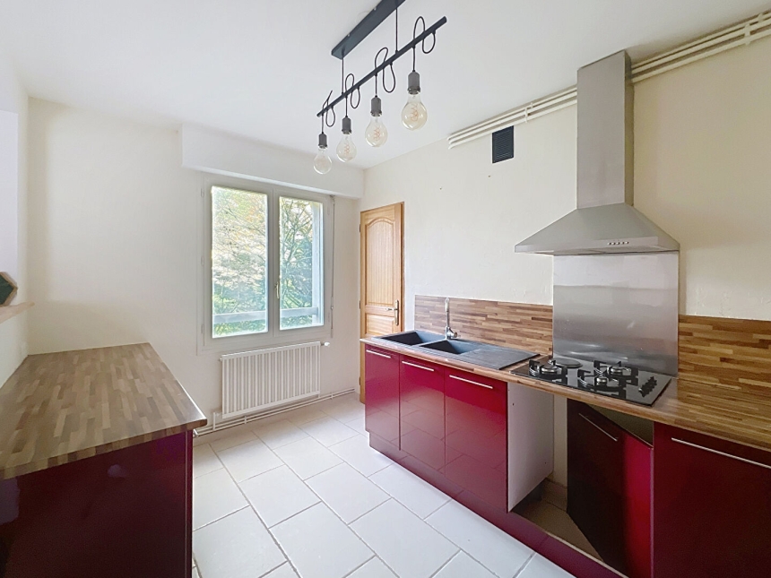 Appartement 4 pièces à Chalons en champagne - photo 4