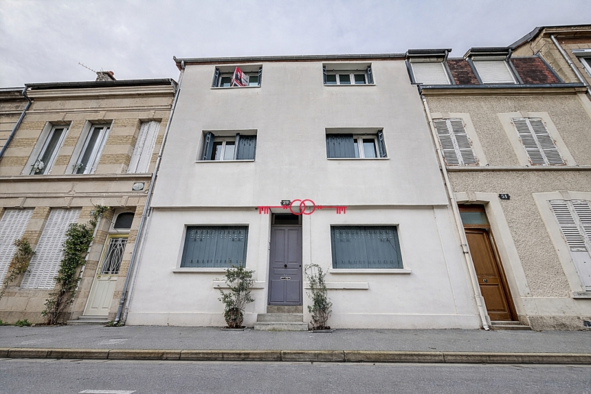 Immeuble  pièces à Reims - photo 