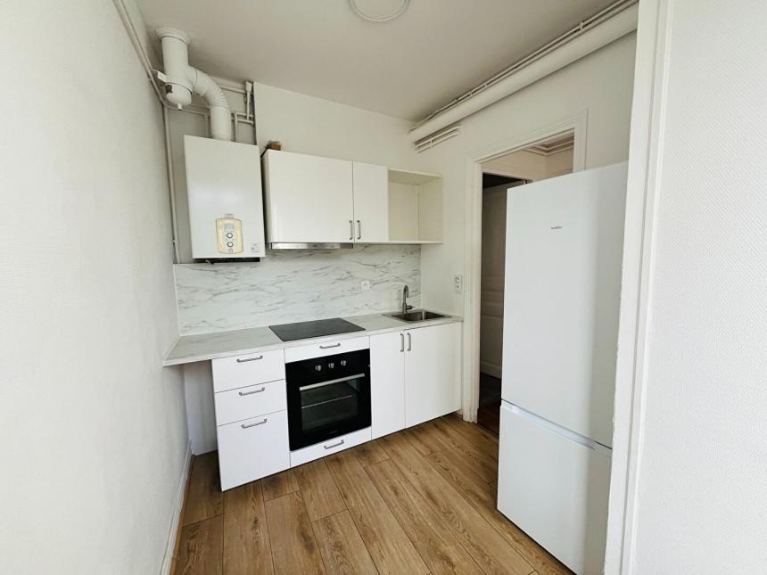 Appartement 4 pièces à Reims - photo 