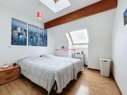 À Reims Courlancy / Martin Peller - Appartement 3 pièces et dernier étage avec ascenseur - photo 3