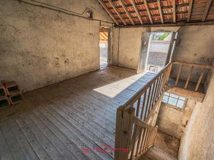 A VENDRE - ENSEMBLE IMMOBILIER FORT POTENTIEL - BETHENY - photo 3