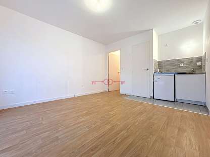 A VENDRE - EN EXCLUSIVITE - STUDIO - photo 3