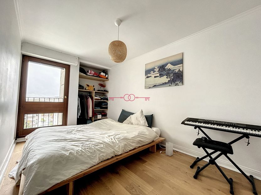 À VENDRE  - APPARTEMENT DE TYPE 2 - ÉPERNAY - photo 4