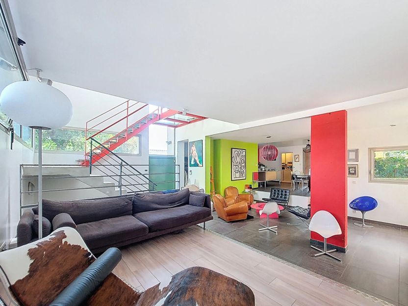 À TINQUEUX  (51430) - Maison atypique avec piscine, jardin et 5 chambres : - photo 4