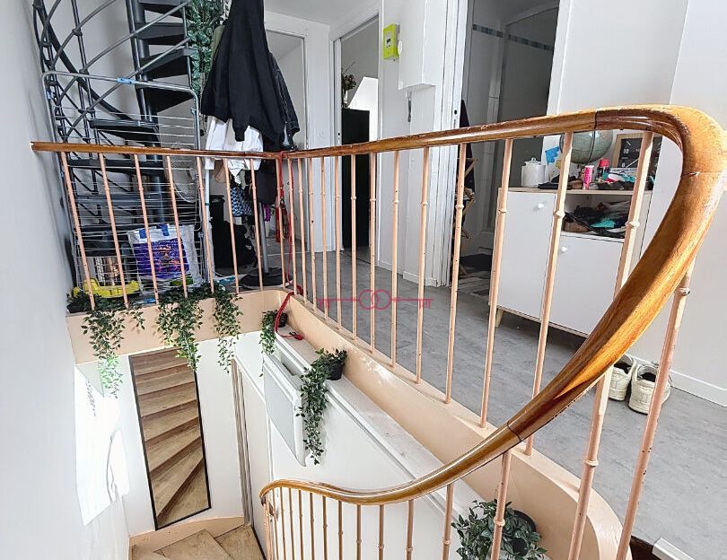 A VENDRE - APPARTEMENT T2 LOUE - CENTRE VILLE DE REIMS - photo 4