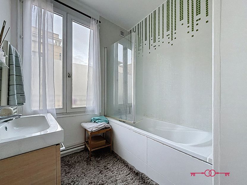 Appartement Reims 2 pièce(s) 40.91 m2 - photo 4