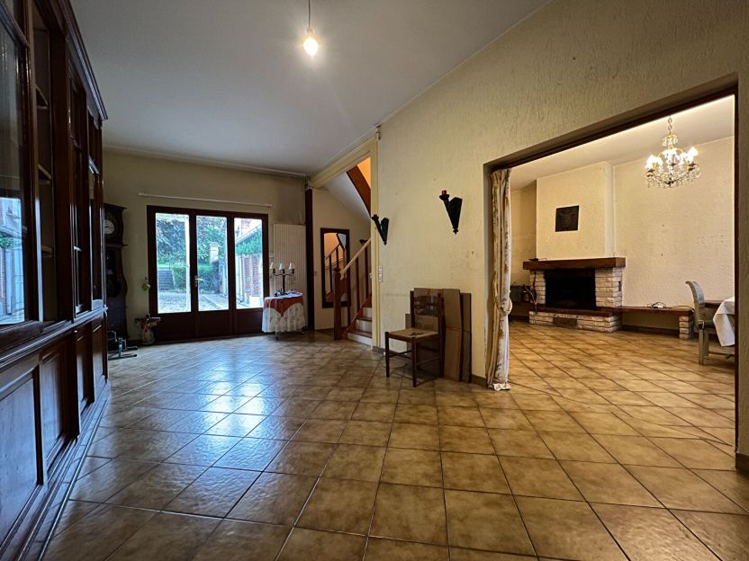 Maison Pontfaverger Moronvilliers 7 pièce(s) 201 m2 - photo 4